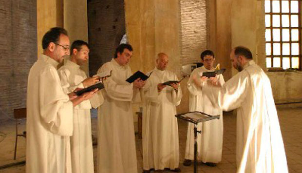 Cantori gregoriani e Vespri ambrosiani per San Lorenzo