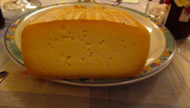 La Mattonella della Lessinia, formaggio raro del veronese