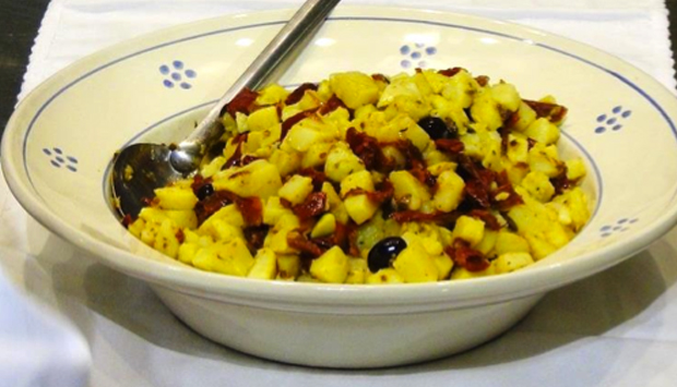 Insalata di patate e pomodori secchi, ricetta del Salento (Puglia)