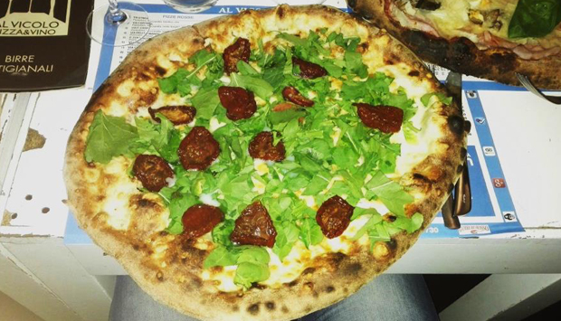A Catania la pizzeria popolare è in un Vicolo… cieco?