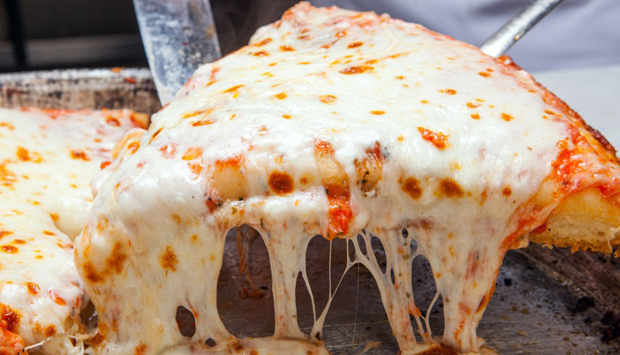 Alta, morbida, sexy, al taglio: Spontini è la Pizza di Milano