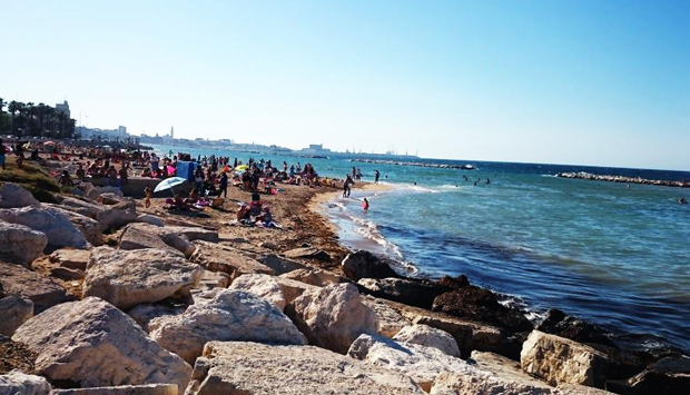 Spiaggia Pane e Pomodoro, la balneazione libera della città di Bari
