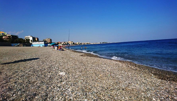 A Catanzaro Lido, una spiaggia urbana tra le più belle della Calabria