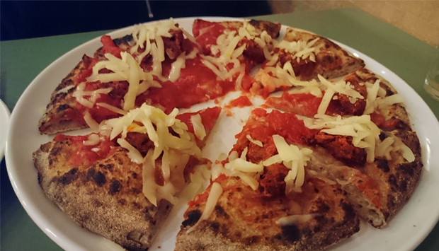 Da Berberè a Milano, la pizza ha l’anima pop e lo stile gourmet