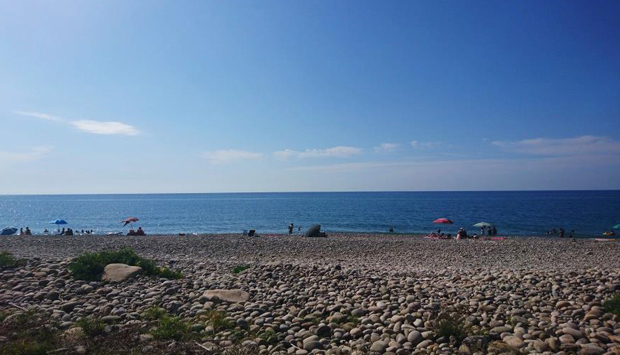 La selvaggia spiaggia libera del Covo dei Pirati, a Piana di Caronia (ME)