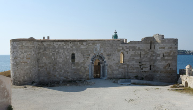 Castello Maniace a Siracusa, monumentale memoria sul mare di Ortigia