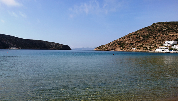 Le spiagge dell’isola greca di Sifnos, naturalmente attrezzate