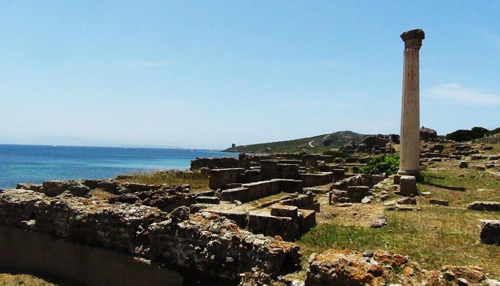 Tharros, area archeologica millenaria nel Sinis (Cabras) in un paradiso sardo