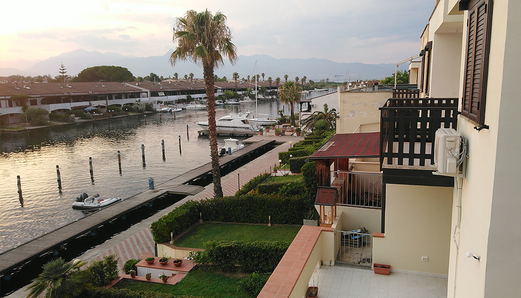 South Venice, appartamento di charme sui romantici canali dei Laghi di Sibari in Calabria