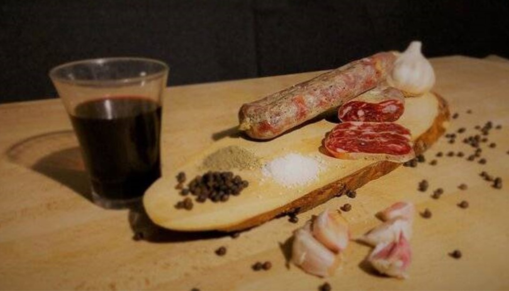 Il Salsicciotto Frentano, Presidio Slow Food dell’Abruzzo narrato da Caporale di Lanciano