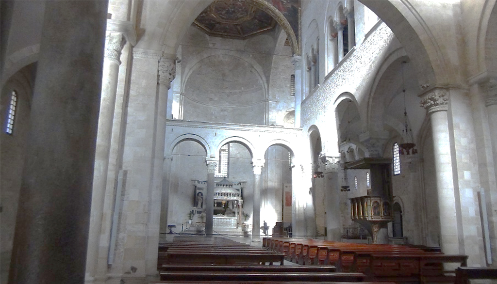 La Basilica di San Nicola nella città vecchia a Bari, secolare cuore di aggregazione spirituale