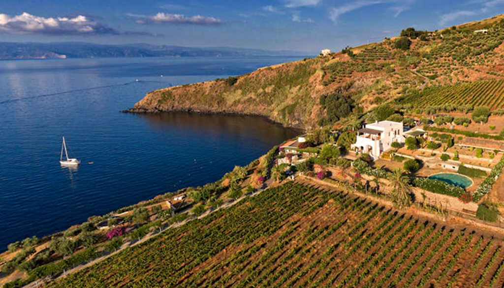I vini di Punta Aria, espressioni di Malvasia delle Lipari dall’isola di Vulcano