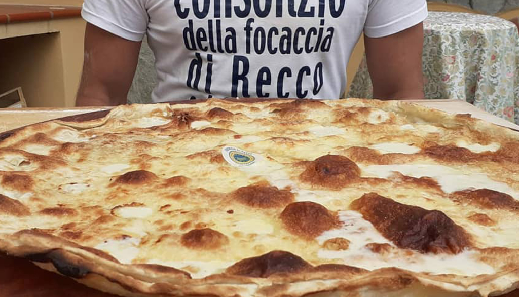 Cos’è e come opera il Consorzio della Focaccia di Recco col formaggio, eccellenza culturale italiana