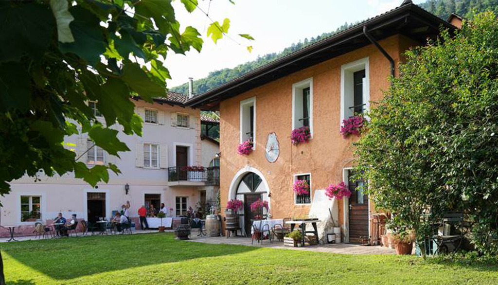 Romanese, dal Trentino vini della Valsugana e bollicine affinate sul fondo del lago di Levico
