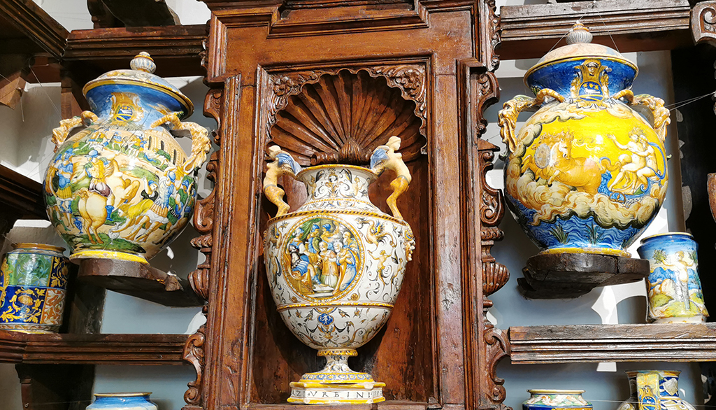 Il Museo Farmacia di Roccavaldina, gioiello cinquecentesco ricco di storie nel messinese