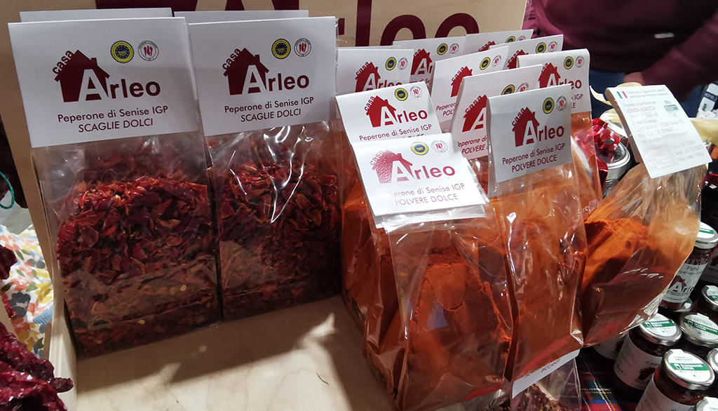 Da Masseria Casa Arleo in Basilicata prodotti del territorio lucano come il celebre peperone crusco