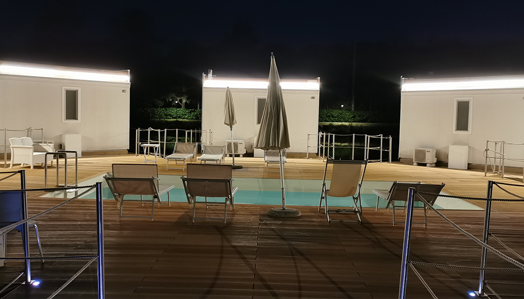 Le floating suite da sogno sul laghetto del meraviglioso Villaggio La Pescaccia a San Clemente (RI)