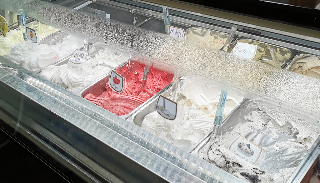 Gelateria Cuore Azzurro a Procida, regno dei limoni locali