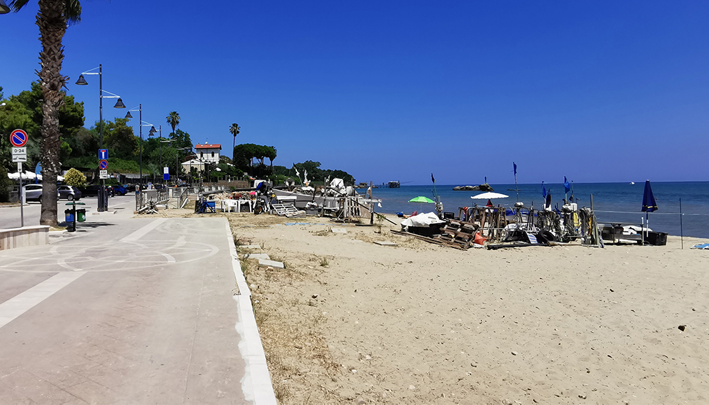 La splendida spiaggia libera di Vasto Marina in Abruzzo